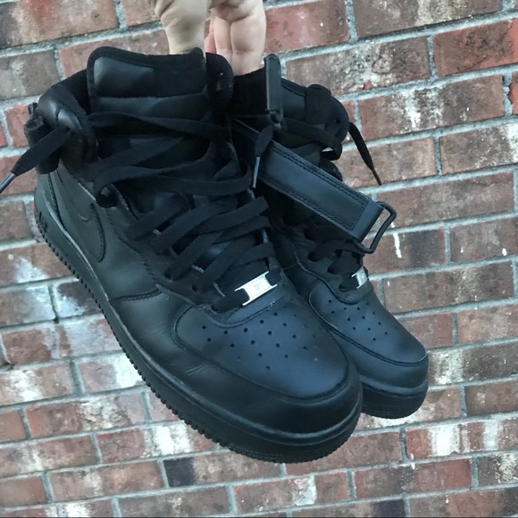 NIKE Air Force One (SOLD) - Picture 2 of 2